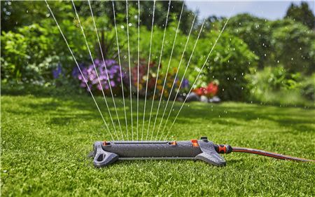 GARDENA Viereckregner AquaZoom M